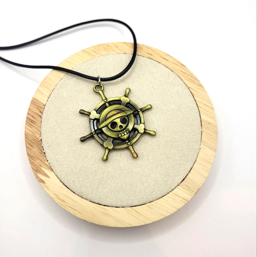 🍍 One Piece Necklace